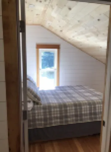 Charming Historic Mackinaw City Cottage