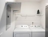 Quiet 2BD rental with mountain views close to JCMC