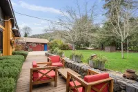 'Sol Y Luna' Charming Wine Country Getaway W/ Hot Tub & Pool