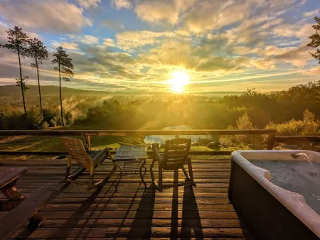 Epic Views - Pond - Crooked River 14 Acres - Secluded