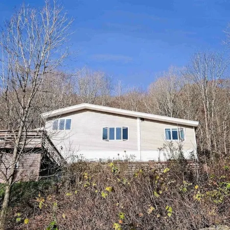 Ski Retreat Townhome in Plymouth, VT
