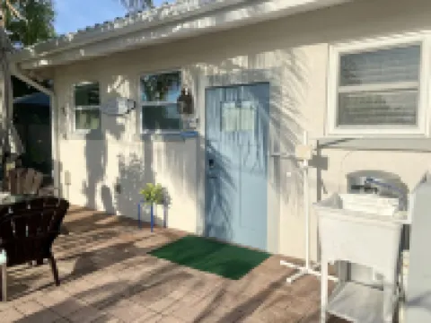 Charming Private Suite, Close to Siesta Key, Florida