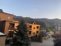 Shared Roof Top Hot tub @ Silver Mtn en suite also listed separately