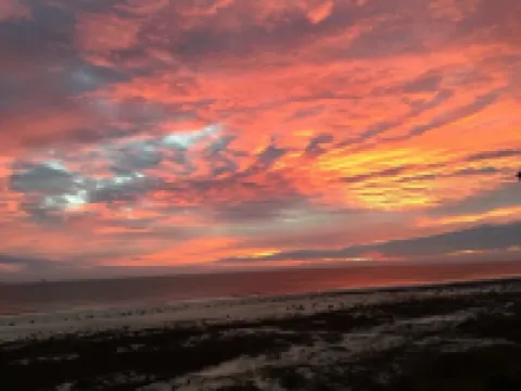 Family Friendly Beautiful Beach Front Unit!