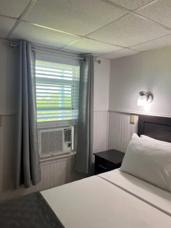 The Mark at Surfside, Apt. 1