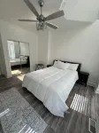 Entire 2 Bedroom House in NW DC 마운트 베르톤 스퀘어-컨벤션 센터 호텔