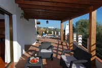 Villa Torcal 1,  8 Pers, Heated pool,WIFI, BBQ, A/C, Petfriendly,magnific view Hotels in Axarquia