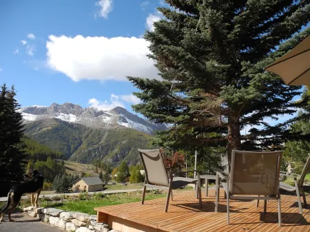 Studio with mountain charm