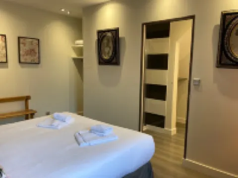 La Maison des Cochers- 1rst floor apartment- 1 stair -