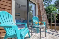 10 minutes drive from the beach! Close to popular attractions and the Speedway. Hotels in Port Orange