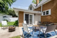 4BD House, Your Central Suburban Oasis, City Lights, Quiet Nights Hotels near American Family Field
