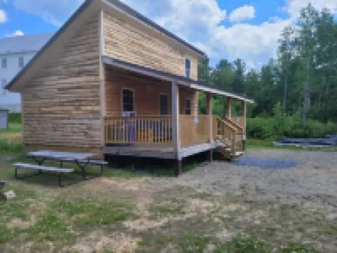 Custom Built Tiny Home/Cabin in Jackman with Direct Trail Access on Powersports Hotels in Jackman