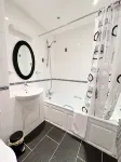 Bellevue - flat by the sea!