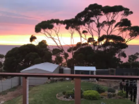 A family friendly house with breath-taking sea views in a great location.