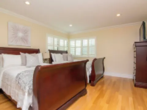 First Floor 2bd/2ba Fully Remodeled  Condo in Saddlebrook Hotels in Wesley Chapel South