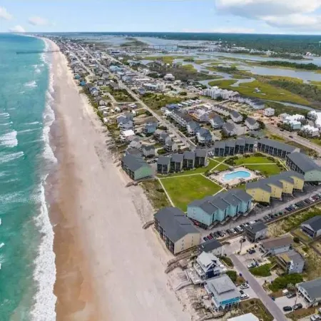 Gorgeous Beachfront Condo with Pool
