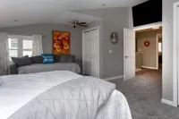 North end lake house walking distance to town amenities!