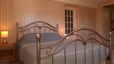 Large villa with garden in a quiet location at the foot of the Albères mountains