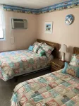Cozy Condo one block from the famous Wildwood boardwalk and beach! Hotels in 