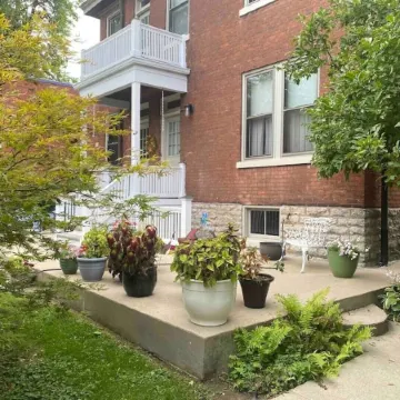 Private Top Floor in Historic Home