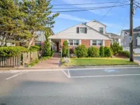 Secluded Beach Block Cul-de-Sac Midcentury Gem 2 Houses from Beach!