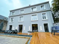 Luxury apartment with garden in the old town! Hotels near Center Care Support And Prevention En Addictologie