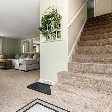 Beautiful & Relaxing Nashua Home - Minutes from Downtown