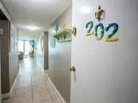 Beachfront / Gulf Sunsets Condo