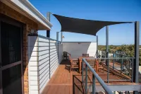 Marmaduke - an amazing beach house Hotels in Gracetown