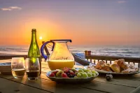 NEW! Beachfront! Panorama 4/3 Sleeps 14 Awesome