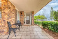 Lovely Waterfront Beach House, Pet-Friendly