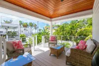 Gulf View~Elite Rating Top 1%~New 3 Bed 3 Bath~Heated Pool~30 Sec Walk to Beach!