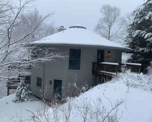 The Big Round Cabin - Blowing Rock, Hot tub, Secluded acreage, fabulous views Hotels in Caldwell County