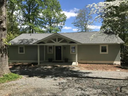 Lakefront with Amazing Mountain and Lake Views, Docks, Fire Pit, Kayaks and More