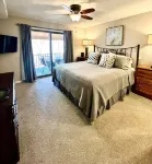 Treetop Getaway, 2 bed, 2 bath  at Mountain Harbor on Lake Ouachita