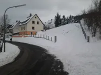 14 Persons Feriënhaus with bar, sauna and Poolbiljart. Hotels in Брілон