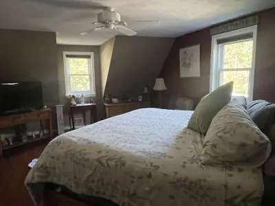 Welcome to The Beach Hideaway at Jenness Beach,    4 bdr, 2 bath ,  sleeps 10 Hotels near Massacre Marsh