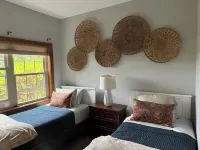 Family Friendly Stratton Home for All Seasons, 7 min to ski mountain