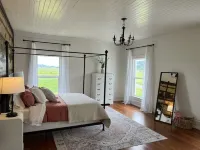 Farmhouse in beautiful Ferndale. Big enough for the whole family! Hotels near Humboldt County Fairgrounds