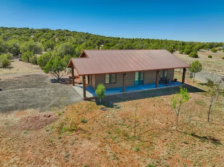 Luxury Style Cabin New Build Vacation Home 4 Acres