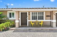 3BD Deerfield Beach with Heated Pool and Yard Games