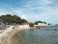 Bandol- Nice Apartment- Clim -80 m from the Sea- 4 Pers- 10 Min Walk from the Center