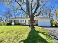 Family entertainment home centrally located close to downtown and Kings island Hotels in Hamilton County