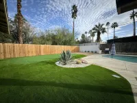 Desert Golf Retreat - Private Putting Green, Pool, Universal Tesla EV Charger Hotels near The Living Desert Zoo and Gardens