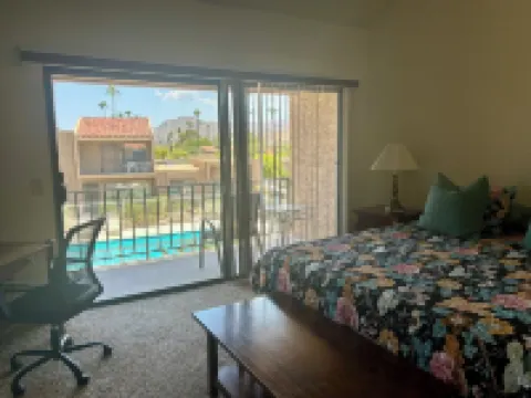 Spacious Getaway Perfect for Golf/Tennis/Swimming