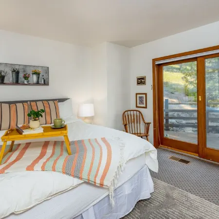W House in BLS, Game Room, Fire Pit, Hot Tub, Central AC&Heat, Pet friendly!
