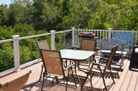 Featured on HGTV's Beach Hunters Hotel a Rockport