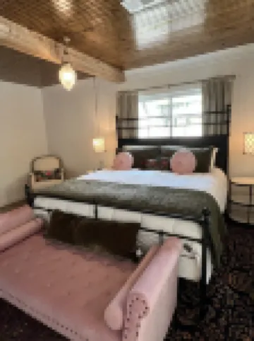 Historic Cottage in Old Town-The Pearl