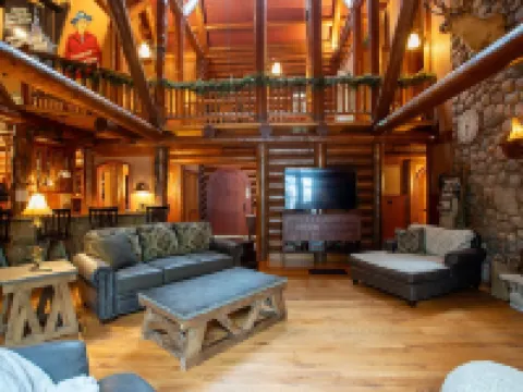 Northwoods Lake Escape • Bonfires, Boats & Fish! Hotels in Phelps