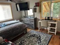 5 bed 5 bath cabin 5 min to the Slopes or Mountain Biking